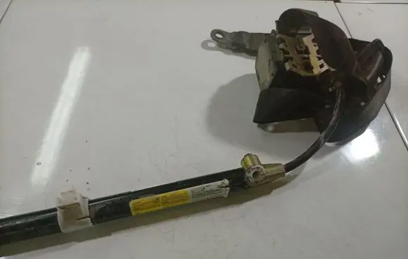 Volkswagen Sharan Front seatbelt 