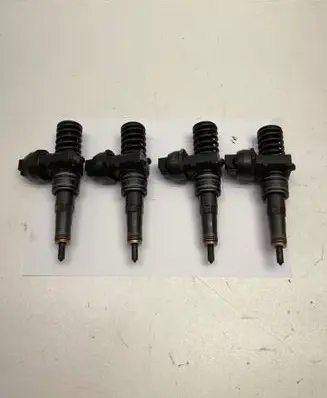Audi A3 S3 A3 Sportback 8P Fuel injectors set 038130073BN 0414720313