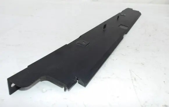 BMW 4 F32 F33 Radiator trim 7600543