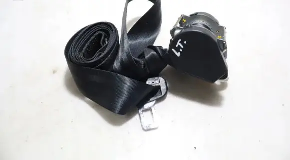 Seat Leon (5F) Rear seatbelt 