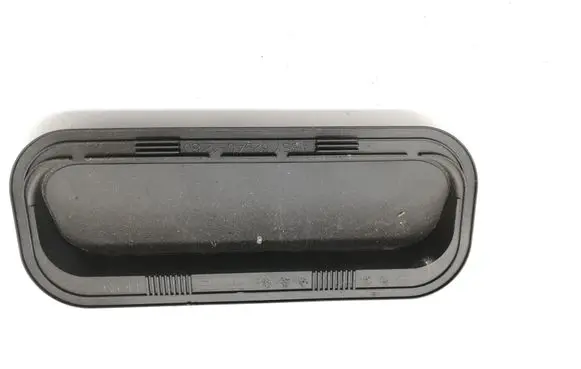 Toyota RAV 4 (XA50) Rear air vent grill 6284012180
