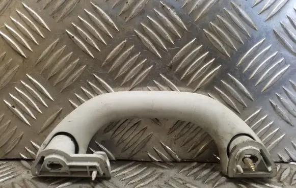 Volkswagen Golf IV Rear interior roof grab handle