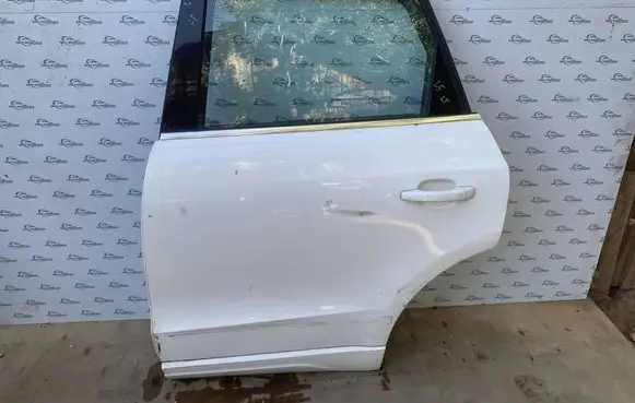 Door (2 Door Coupe)