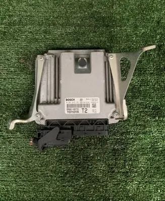 Toyota Auris 150 Engine control unit/module ECU 0281015361 8966102T21 1039S33118
