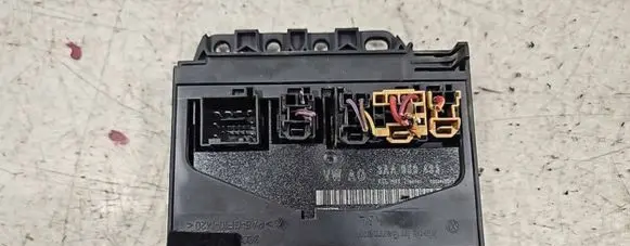 Volkswagen PASSAT B7 Comfort/convenience module 3AA959433