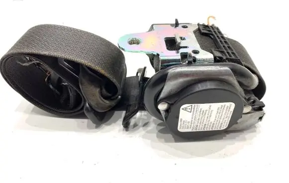 Opel Astra J Front seatbelt 617023600