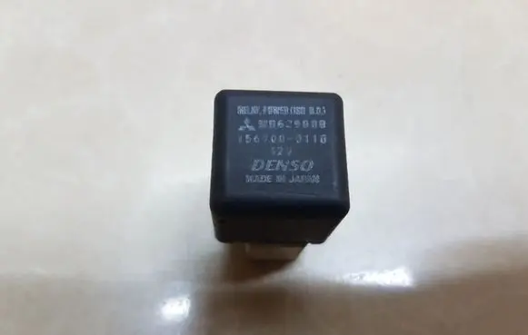 Mitsubishi Pajero Sport I Other relay MB629080 1567000110