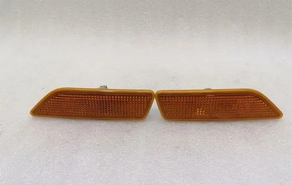 Mercedes-Benz CLS C219 Front fender indicator light A2198200421 A2198200321
