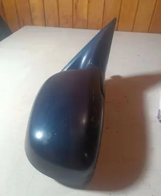 Mitsubishi Colt Front door electric wing mirror E201826