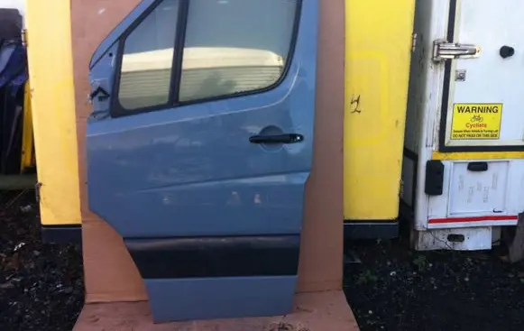 Volkswagen Crafter Front door