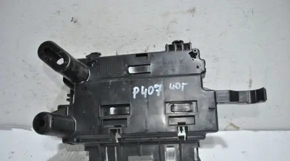 Peugeot 407 Fuse module 9656148180