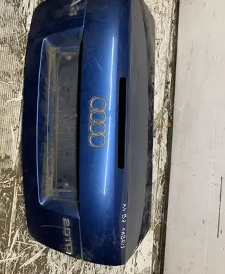 Audi A4 S4 B7 8E 8H Tailgate/trunk/boot lid