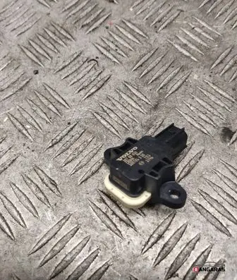 Volvo S60 Airbag deployment crash/impact sensor 30798030
