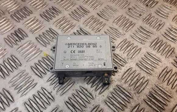 Mercedes-Benz A W169 Bluetooth control unit module 2118200885 A2118200885