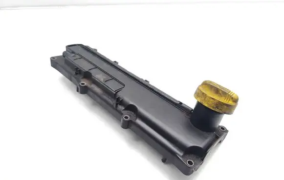 Nissan Kubistar Rocker cam cover 8200379908