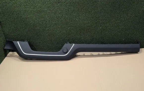 Renault Trafic III (X82) Panel trim 681949884R 2595721X T0544769