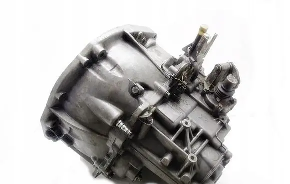 Renault Megane II Manual 5 speed gearbox 8200156391