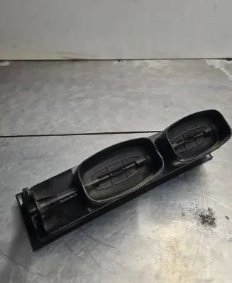 Volkswagen Transporter - Caravelle T4 Dash center air vent grill 701819709C