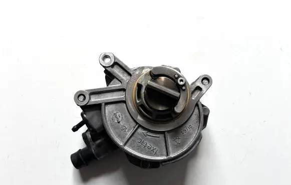 BMW X5 E70 Vacuum pump 11668605976 1166860597601 8605976