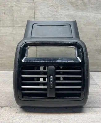Rear air vent grill