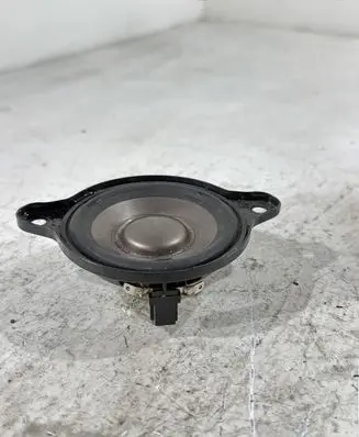 Mercedes-Benz E W211 Panel speaker A2118203602