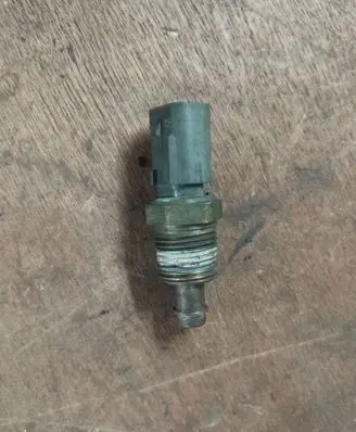 Chrysler Town u0026 Country V Coolant temperature sensor 05149077AB