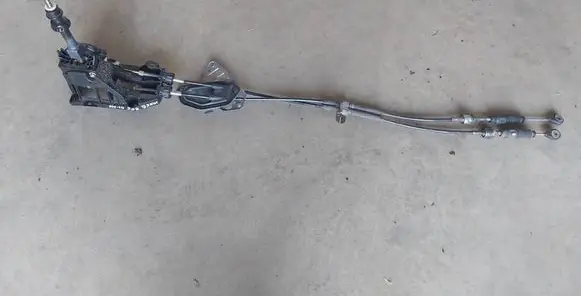 Toyota Avensis T270 Gear shifter/selector 