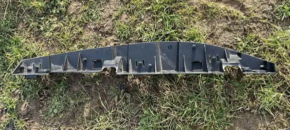 BMW i3 Fender mounting bracket 7299183