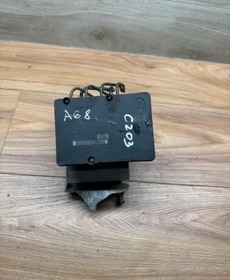 Mercedes-Benz C W203 ABS Pump A2095452532 R222K0188 00002128E1