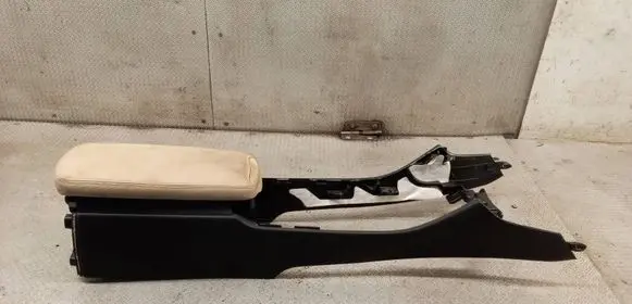 Lexus IS 220D-250-350 Armrest 