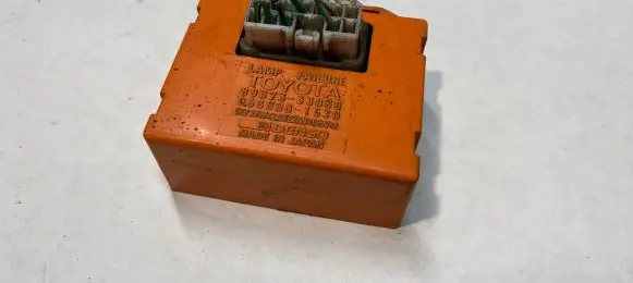 Lexus IS 200-300 Other relay 8937333080 0688001530
