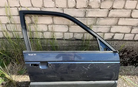 Volkswagen PASSAT B3 Front door