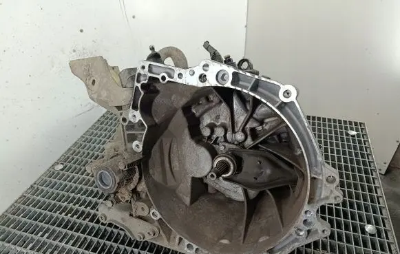 Peugeot 2008 I Manual 5 speed gearbox 20ET06