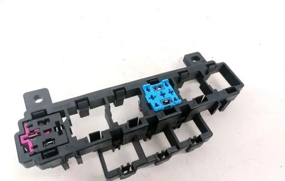 Audi A4 S4 B6 8E 8H Fuse box set 8E0937503