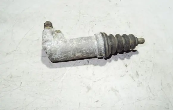 Audi A4 S4 B5 8D Clutch slave cylinder 4A0721261