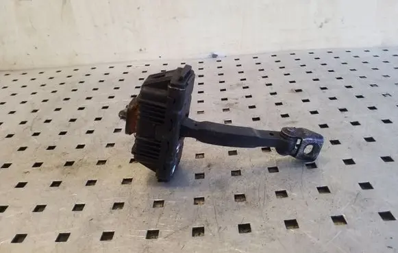 BMW X5 E53 Front door check strap stopper
