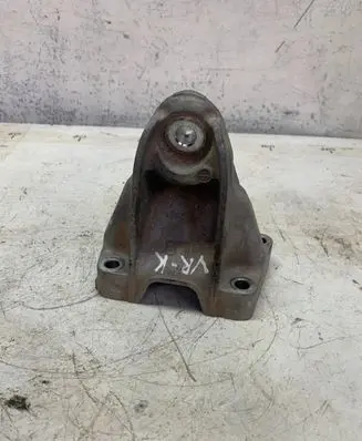 Lexus IS III XE30 Engine mount bracket