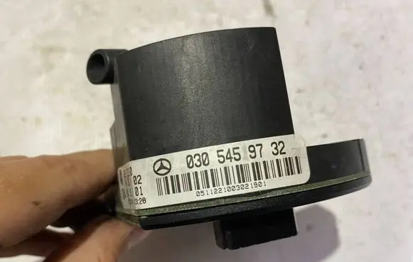 Mercedes-Benz E W211 Steering angle sensor a0305459732 0305459732