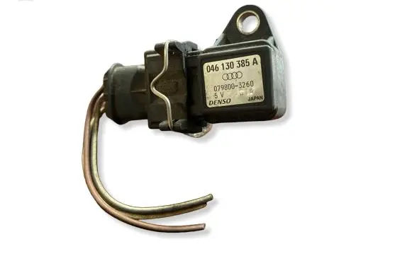 Audi A6 S6 C5 4B Air pressure sensor 046130385A