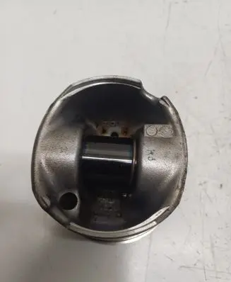 BMW X5 F15 Piston 04L110