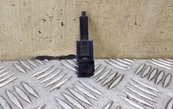 Nissan Qashqai Brake pedal sensor switch