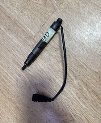 Renault Megane I Fuel injector 0432193563 8200047506