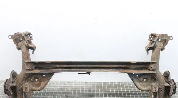 Nissan Juke I F15 Rear axle beam 