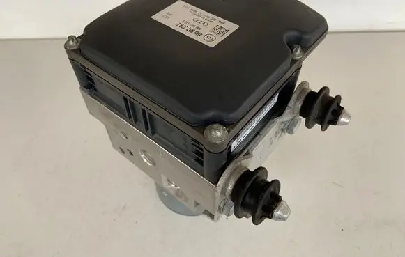 Audi A8 S8 D4 4H ABS Pump 4H0907379E 4H0614517E 0265250433