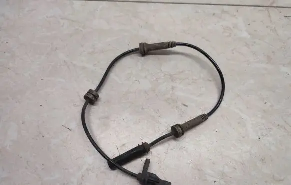 BMW M4 F82 F83 ABS brake wheel speed sensor 34526869320