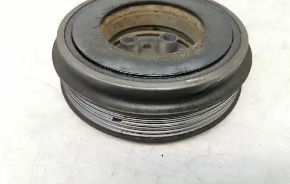 Volkswagen Transporter - Caravelle T5 Crankshaft pulley 038105243
