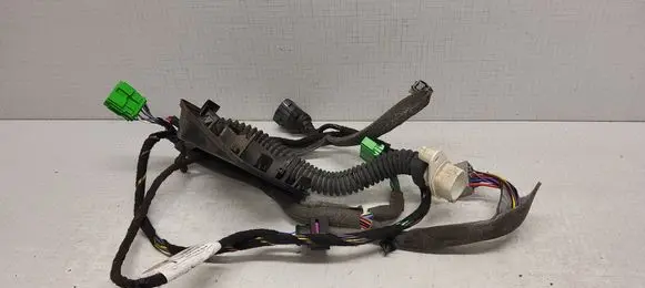 Volvo V70 Front door wiring loom 8676027 8697908
