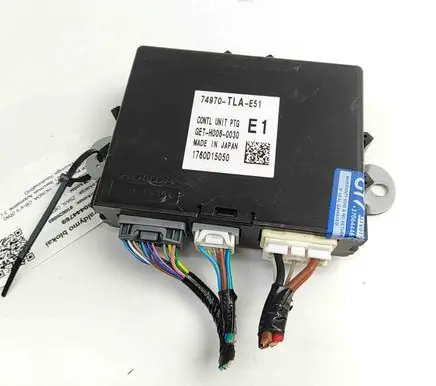 Honda CR-V Tailgate/trunk control unit/module 74970TLAE51
