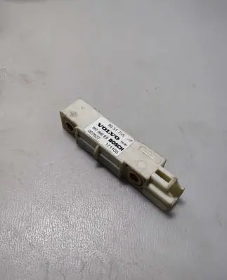 Volvo XC90 Airbag deployment crash/impact sensor 8651755 007627 171105