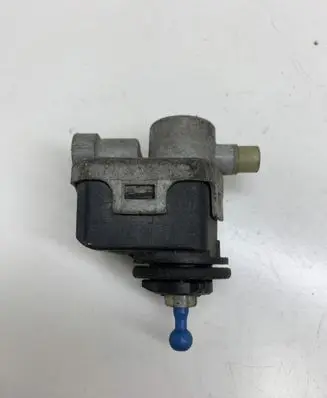 Renault Scenic I Headlight level adjustment motor 7700420737
